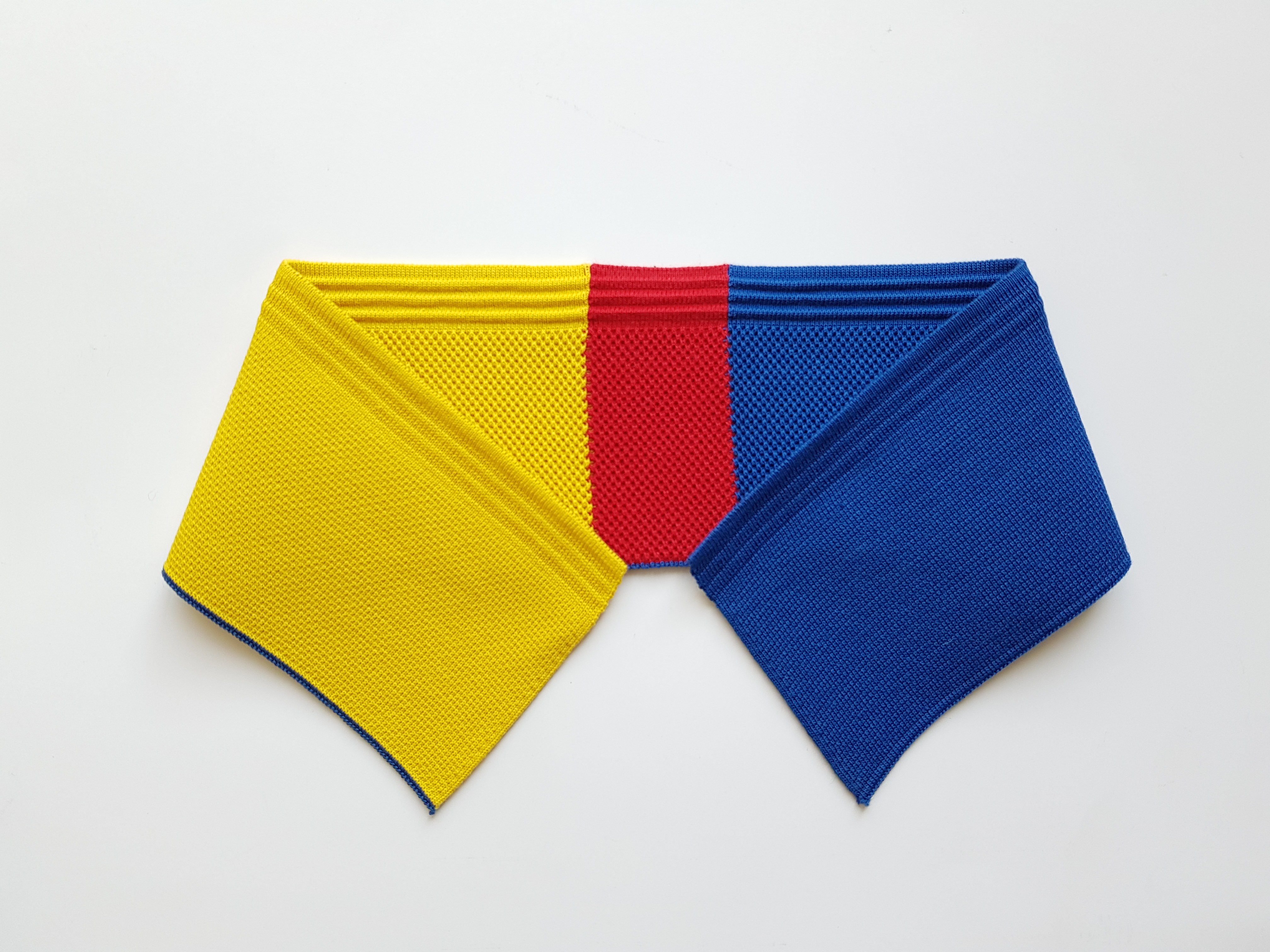 Collar knitting